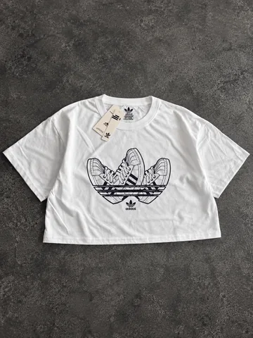 Crop over Adidas super star
